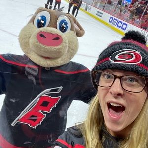 Meet your Posher, Julie